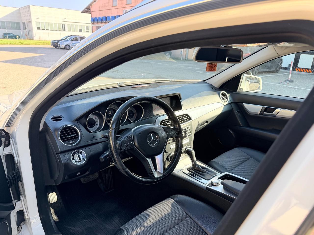 Mercedes-benz C 220CDI 170cv Amg PER export