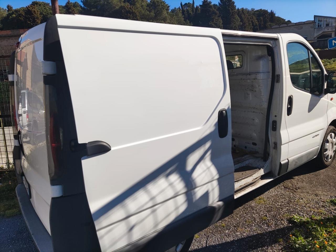 Nissan Primastar .