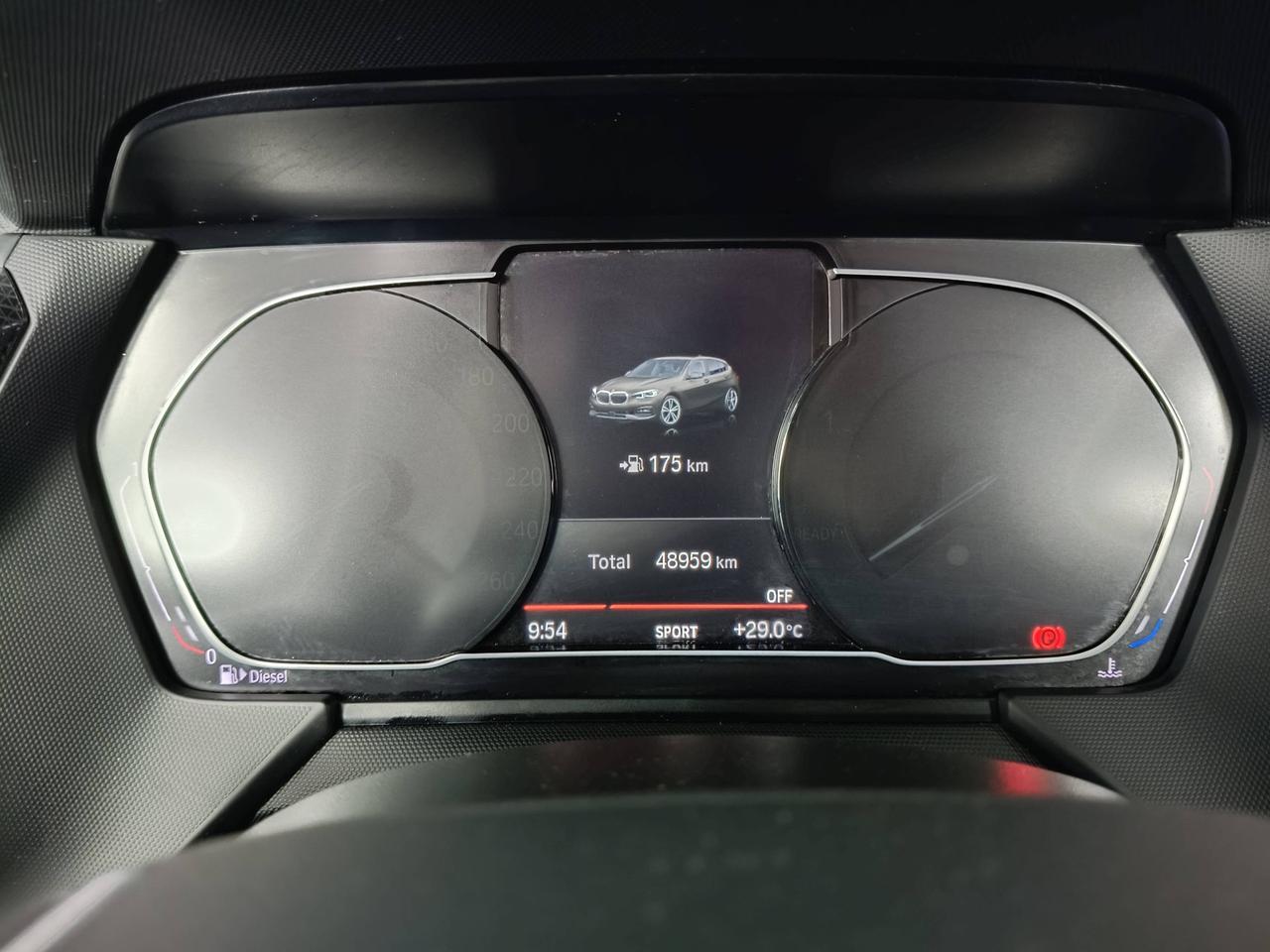BMW Serie 1 F40 - 116d Sport auto