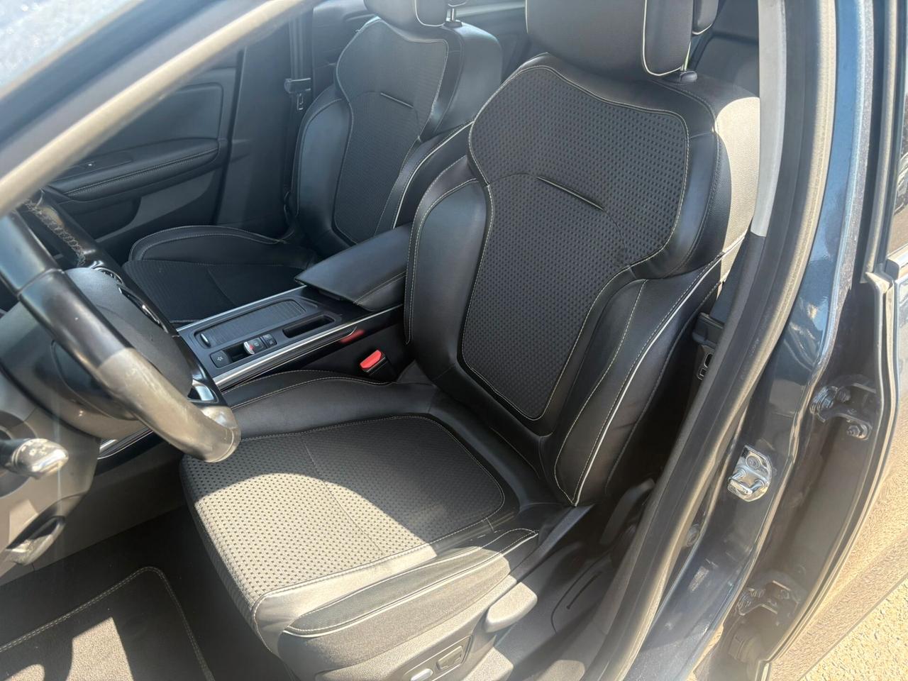 Renault Megane Mégane dCi 8V 110 CV EDC Energy Bose