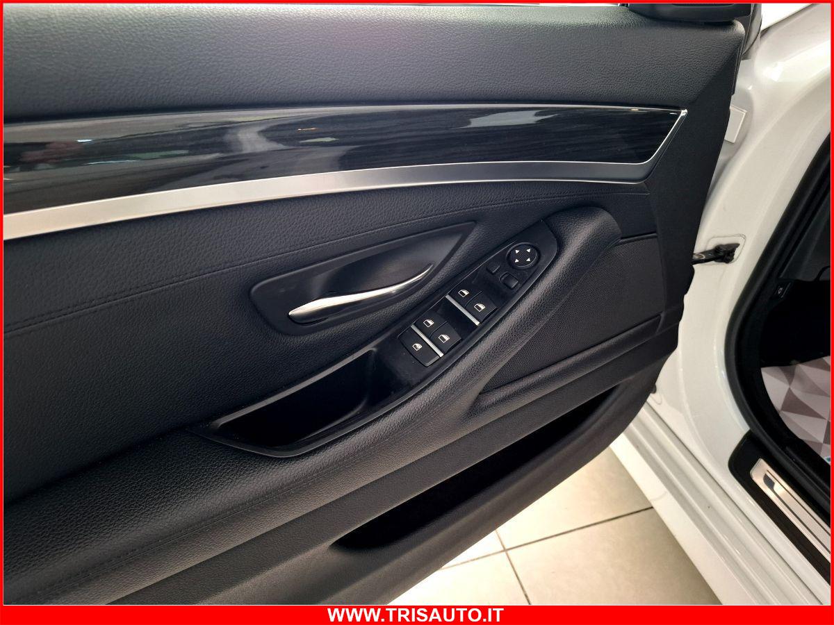 BMW 520d Touring 2.0 Xdrive Aut. Luxury (FARI XENO+PELLE+NAVI)