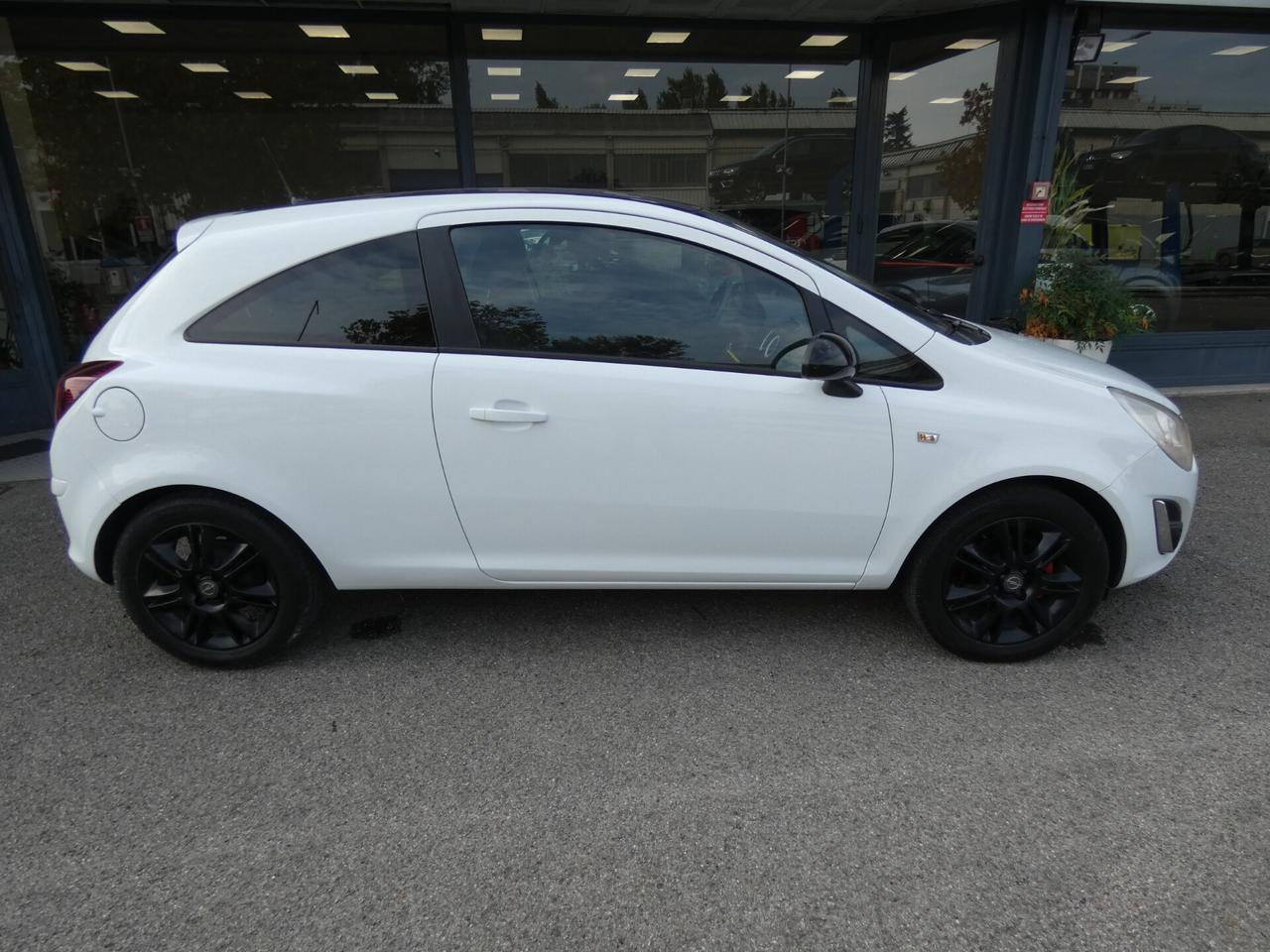OPEL Corsa 4ª serie Corsa 1.2 3 porte b-color