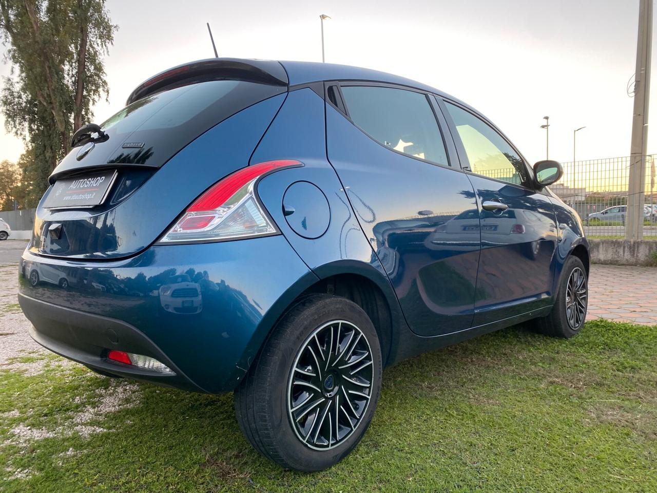 LANCIA - Ypsilon - 1.0 FireFly 5p.S&S Hyb. - NEOPATENTATI - FINANZIABILE - PERMUTE
