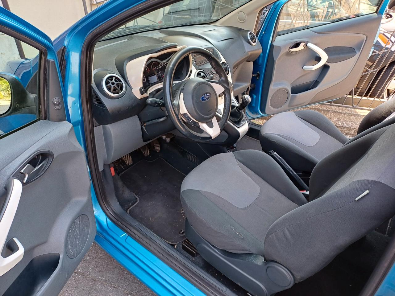 Ford Ka 1.2 8V 69CV Titanium