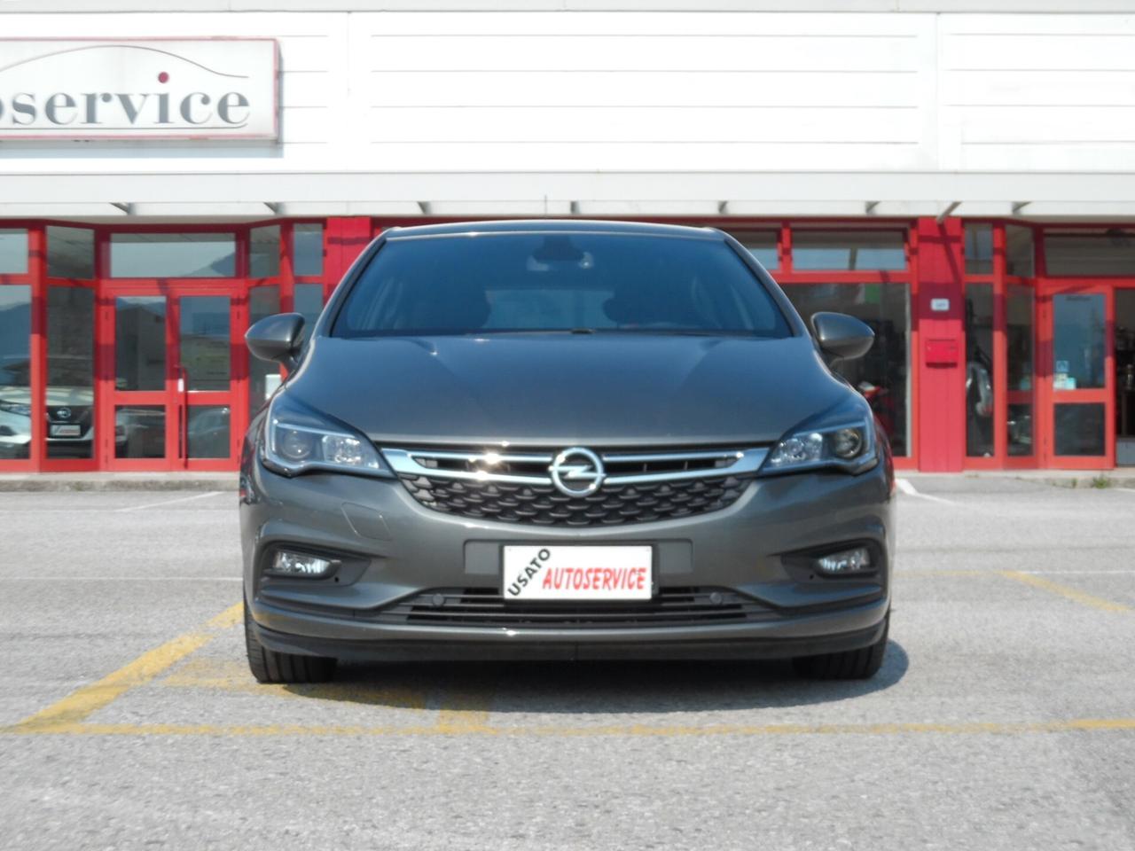 Opel Astra 1.6 CDTi Berlina 5 porte Dynamic