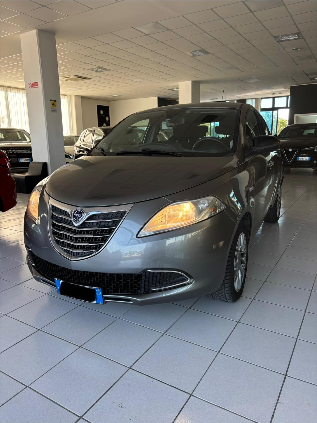 Lancia Ypsilon 1.2 69 CV 5 porte GPL Ecochic Gold