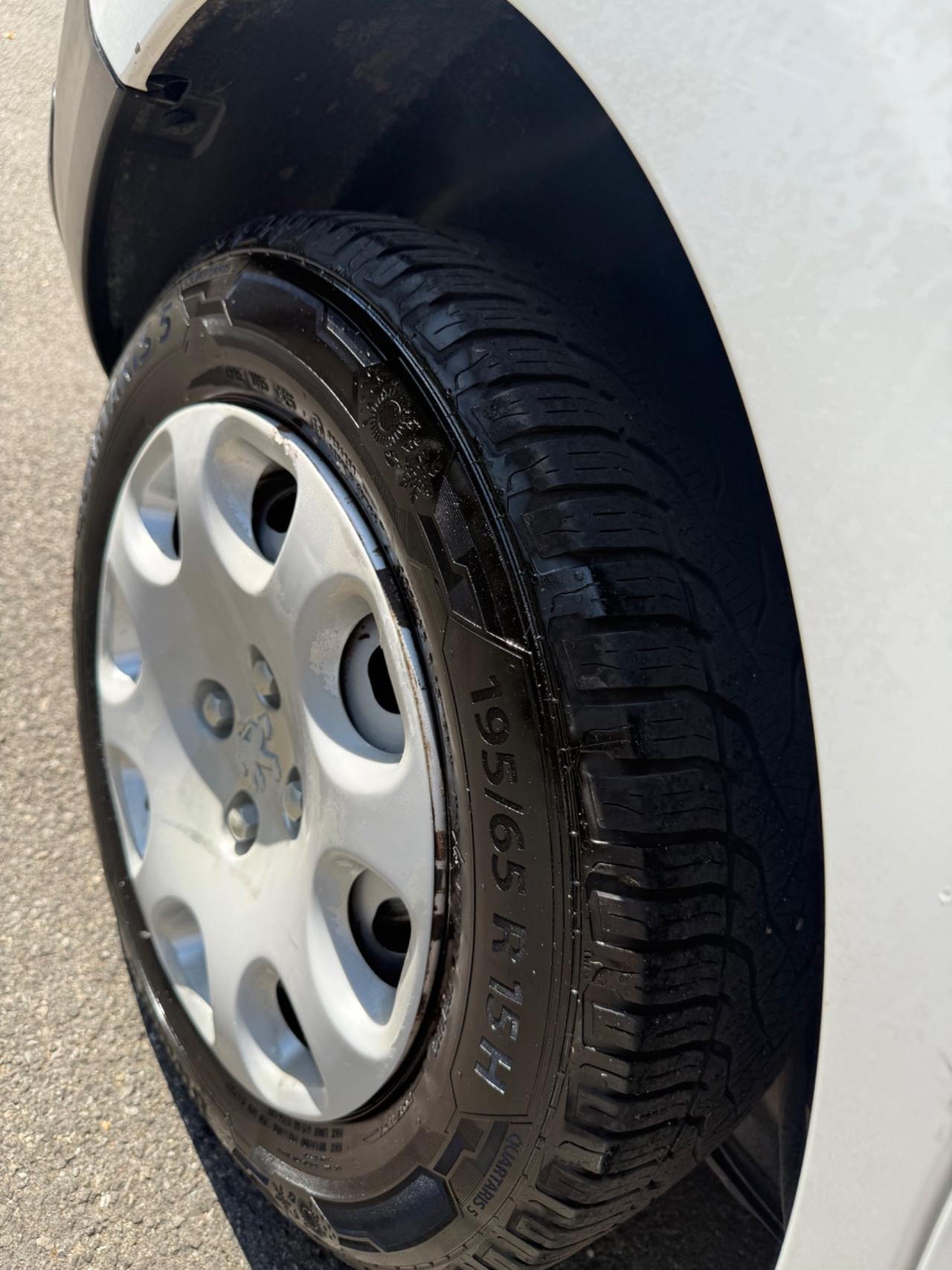 Peugeot Partner BlueHDi 100 ETG6 S&S L1 Furgone Pro