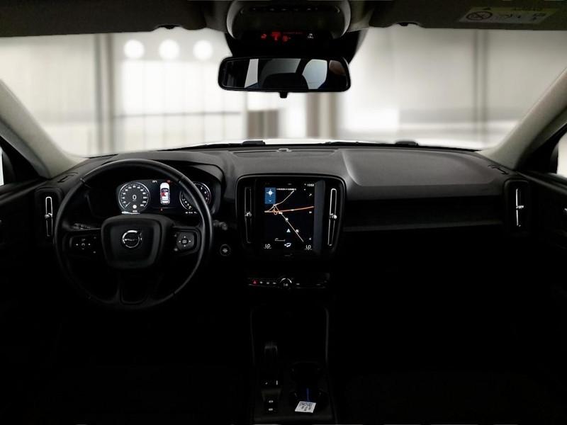 VOLVO XC40 T2 automatico Momentum Core