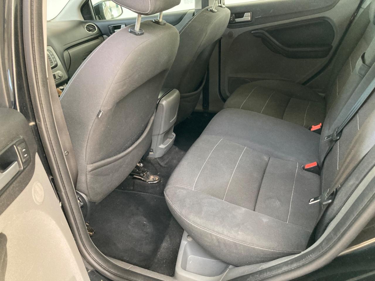 Ford Focus 2.0 (145CV) 5p. Bz.- Met. Tit.