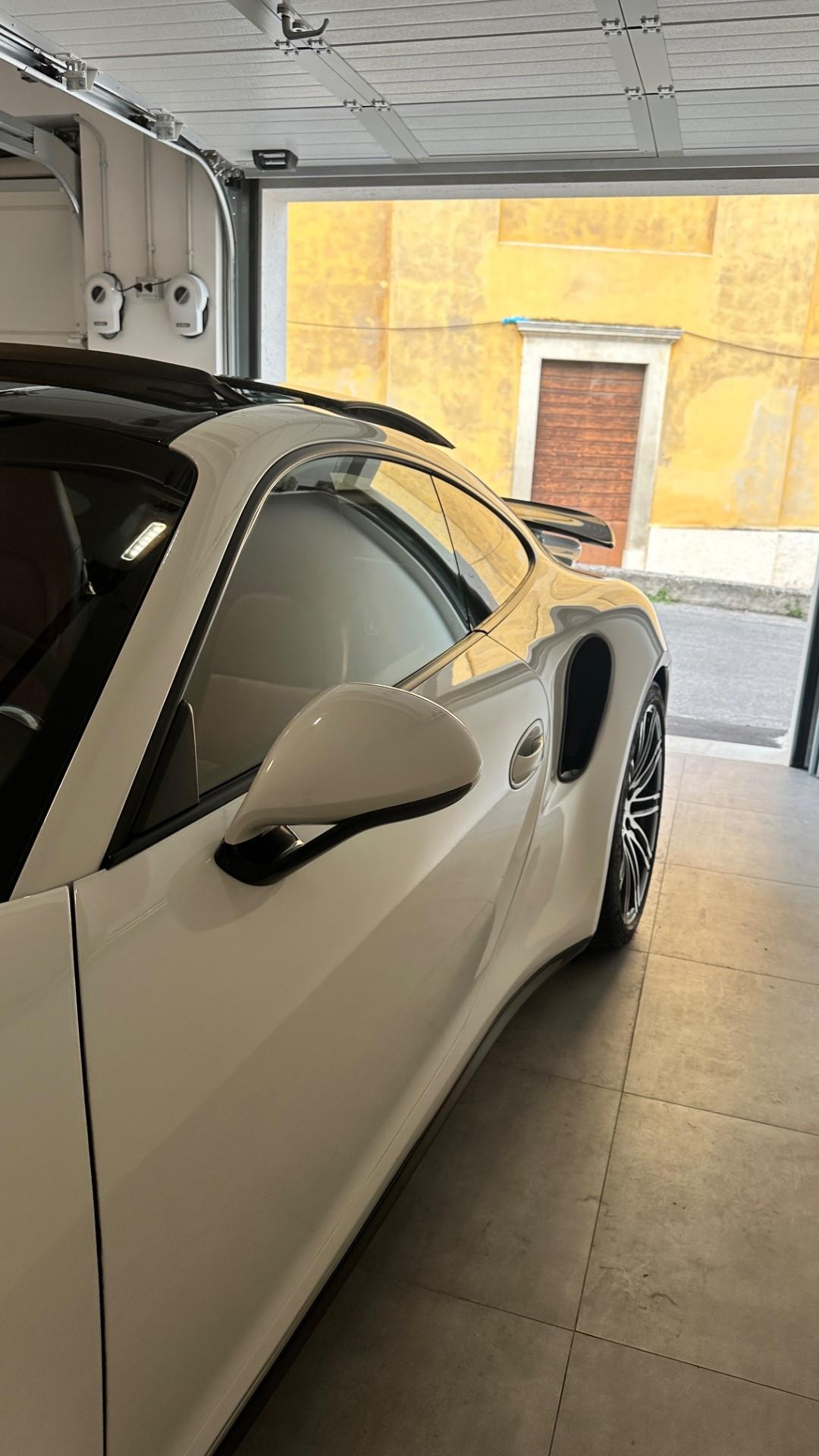 Porsche 911 3.8 Turbo Coupé