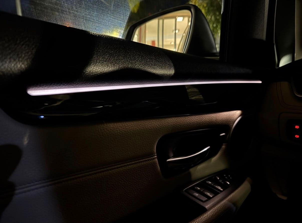 Bmw 216d Active Tourer Luxury Pelle/Led