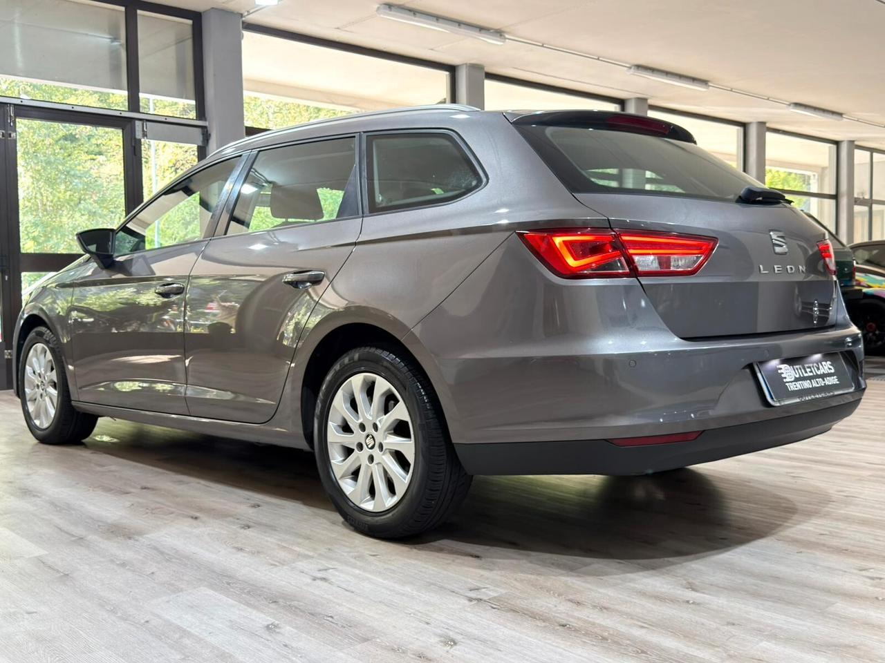 SEAT LEON ST 1.6TDI 110cv BUSINESS LED 2016