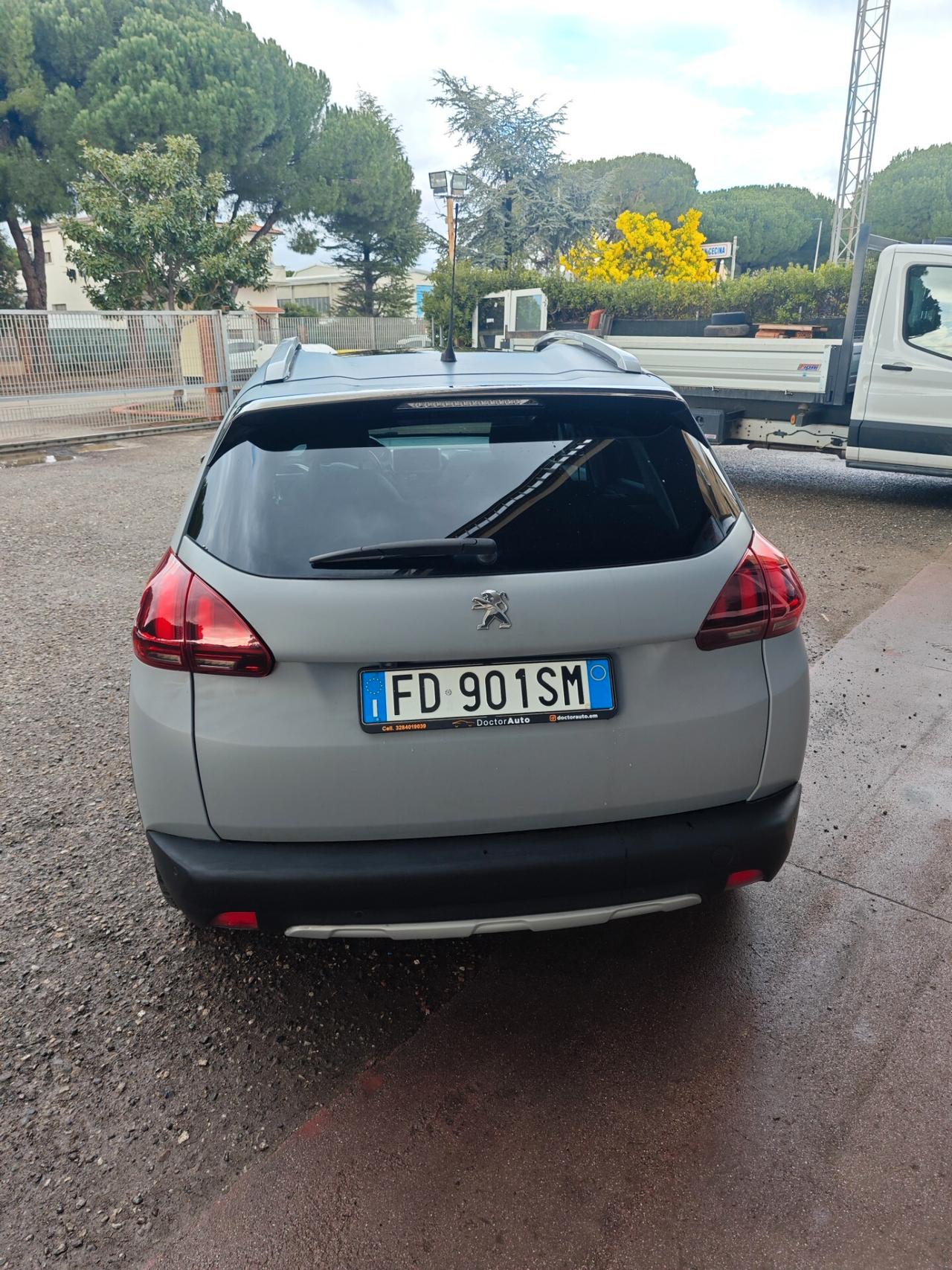 Peugeot 2008 BlueHDi 100 Allure