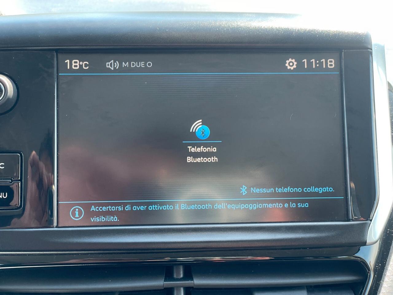 Peugeot 2008 PureTech 82 Active ANCHE X NEOPATENTATI