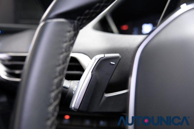 PEUGEOT 3008 Hybrid4 300 E-EAT8 ALLURE PACK FULL LED