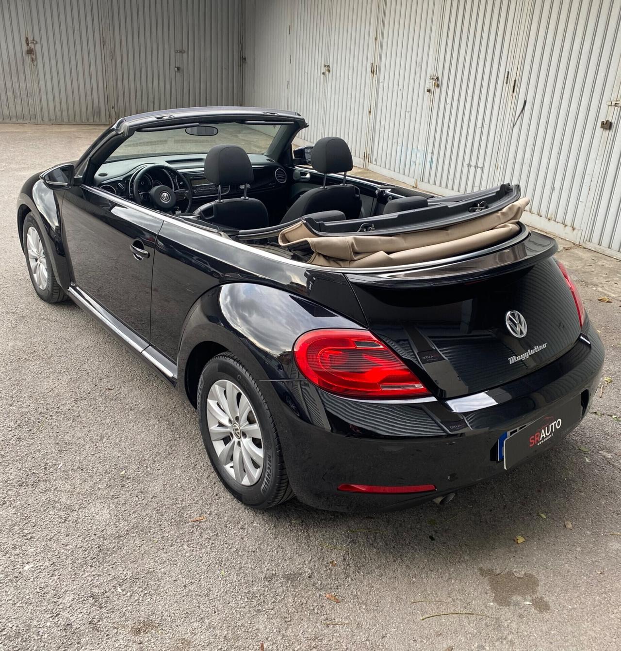 Volkswagen Maggiolino CABRIO 2.0 TDI 110cv Sport
