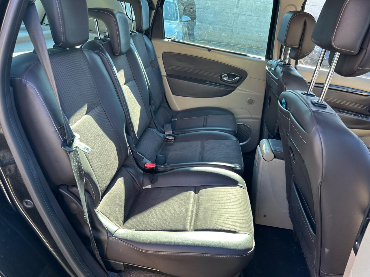 Renault Scenic Scénic X-Mod 2.0 dCi 160CV Luxe