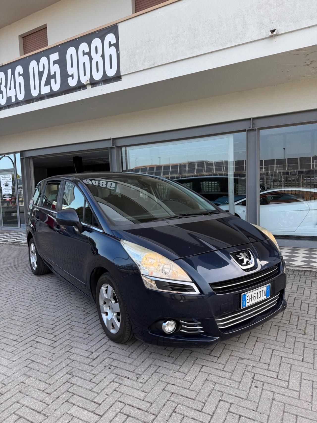 Peugeot 5008 2.0 HDi 150CV Business
