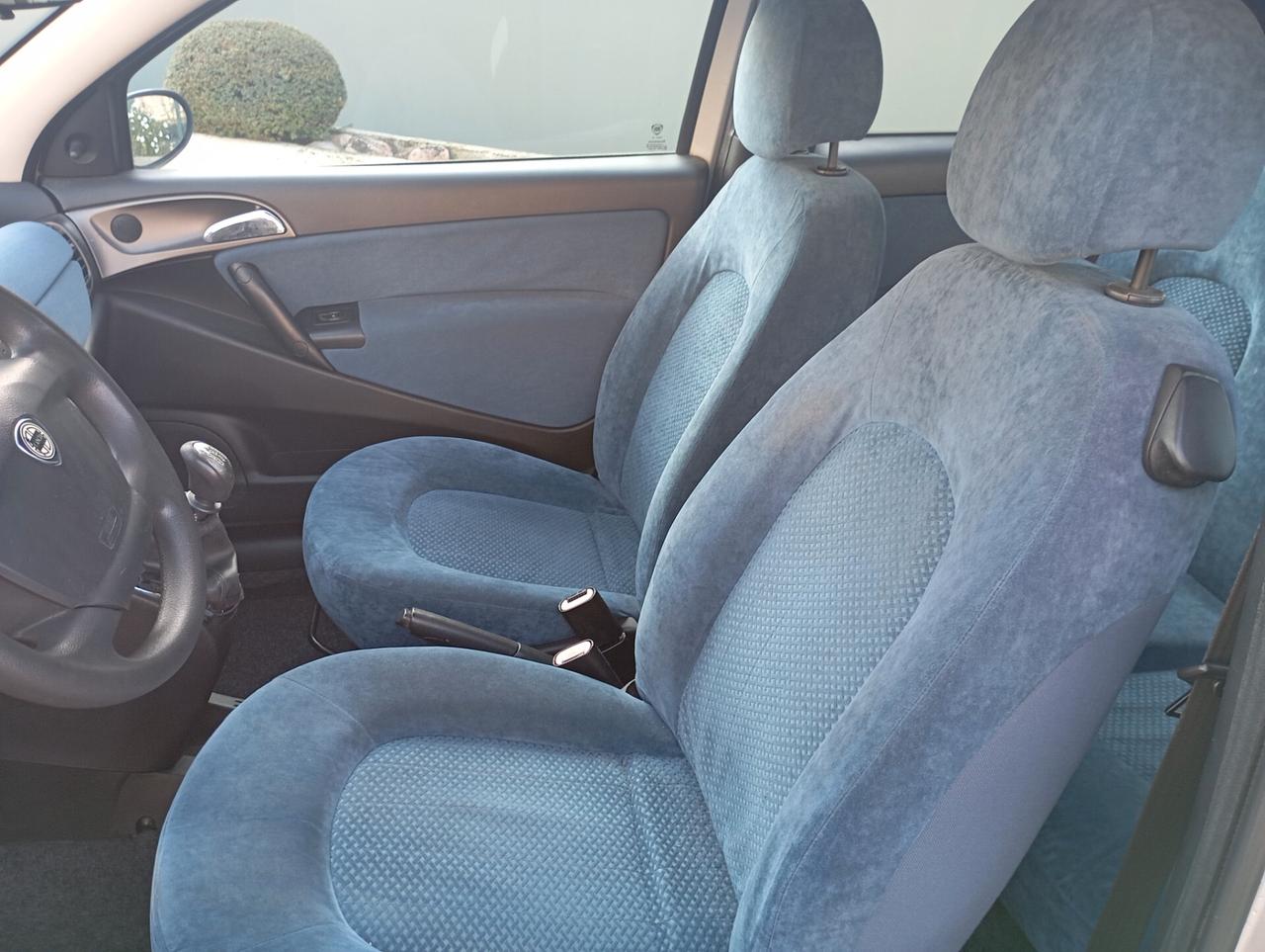 Lancia Ypsilon 1.2 Argento OK NEOPATENTATI