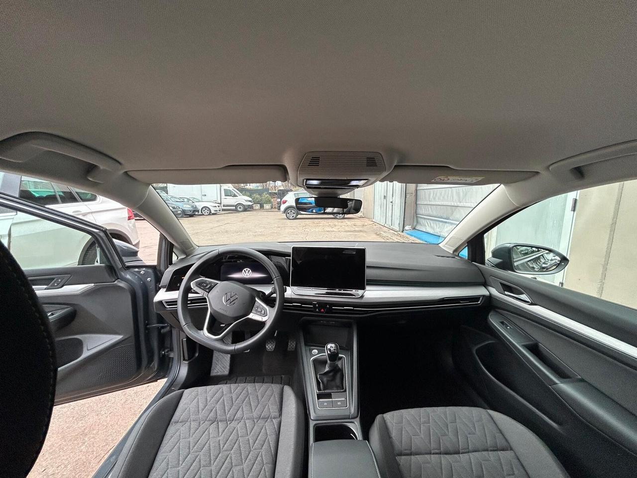 Volkswagen Golf VIII 2025 2.0 tdi Life 115cv PREZZO REALE