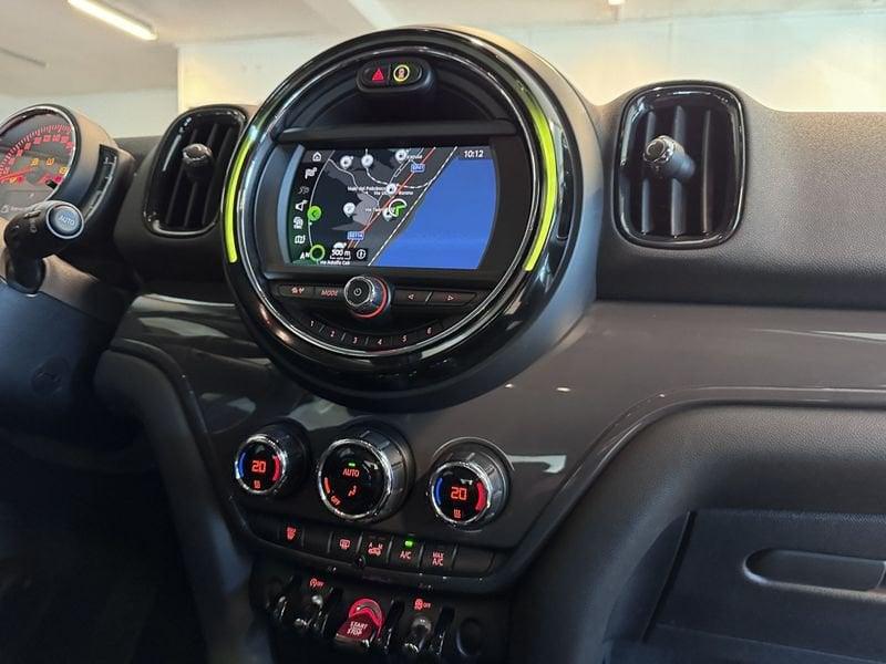 MINI Countryman Cooper D ALL4 Boost automatica