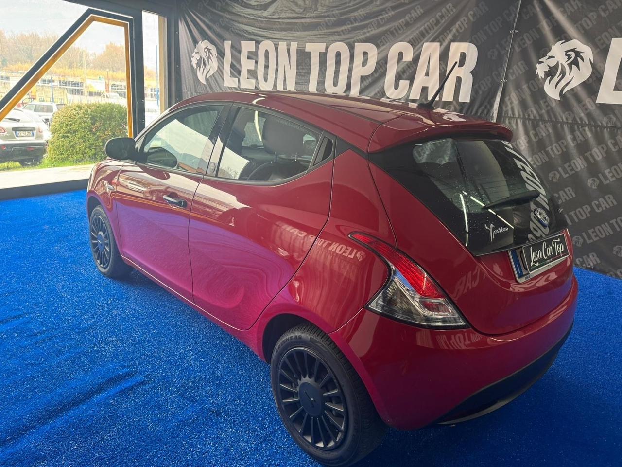 Lancia Ypsilon 1.0 FireFly 5 porte S&S Hybrid Ecochic A. Ferretti