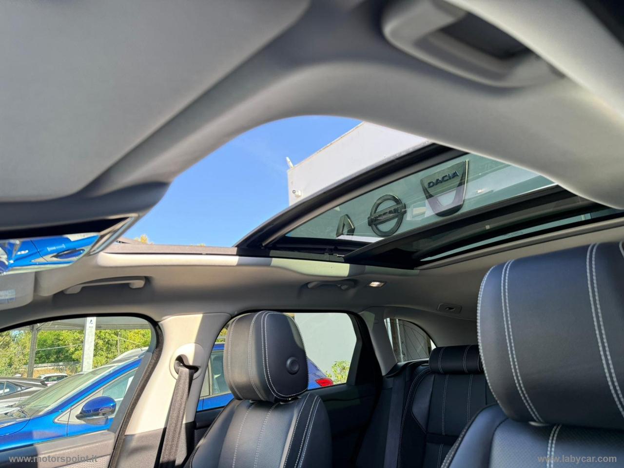 LAND ROVER RR Velar 2.0D 240 R-Dynamic HSE