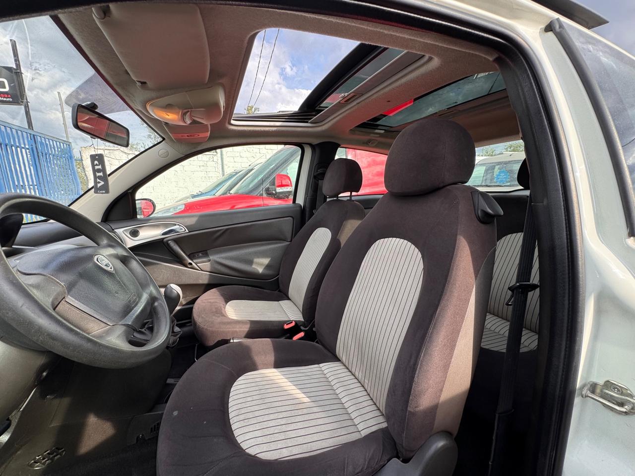 Lancia Ypsilon 1.3 MJT “TETTO APRIBILE”