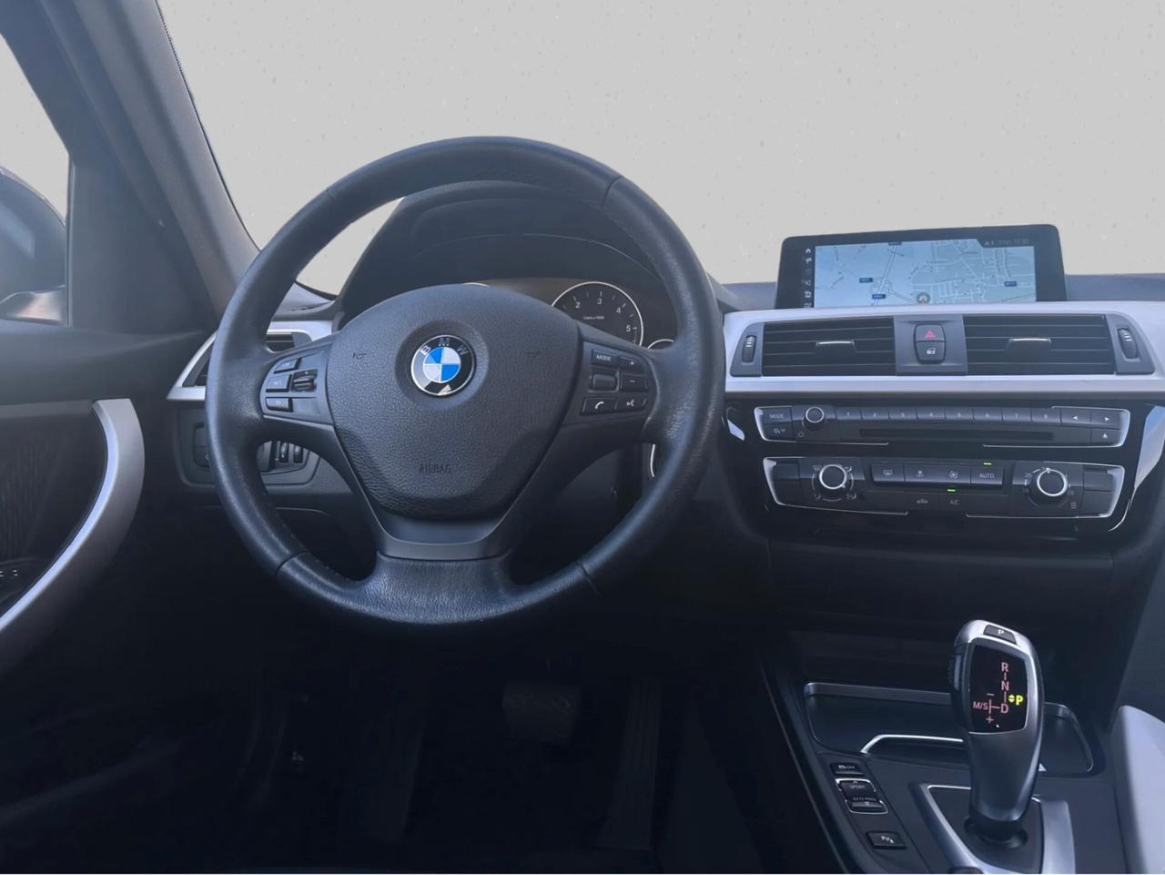 BMW 318d Touring Automatica, Fari full LED, Navi professional