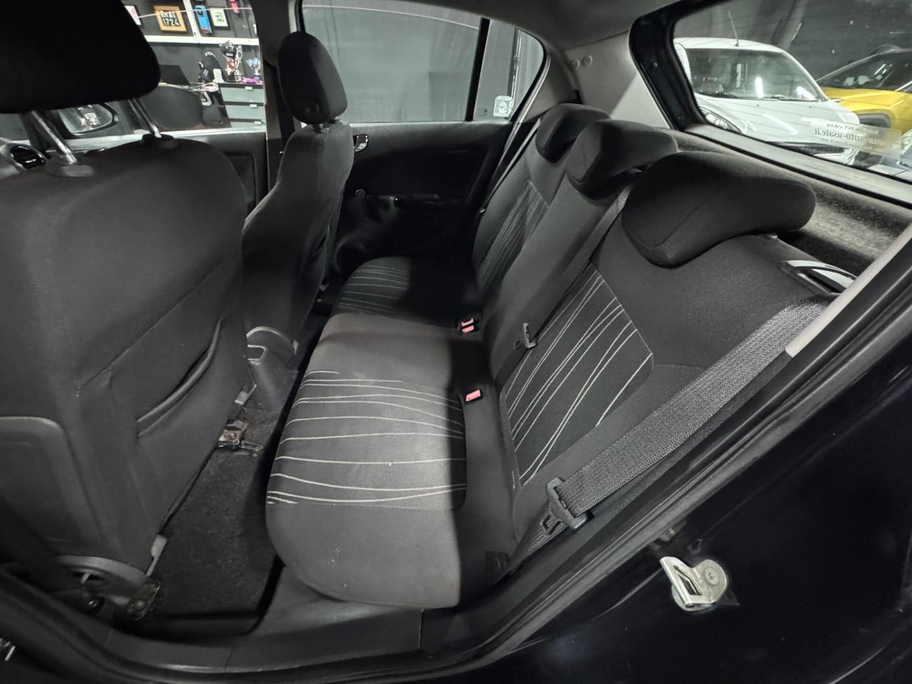 Opel Corsa 1.2 5 porte Cosmo