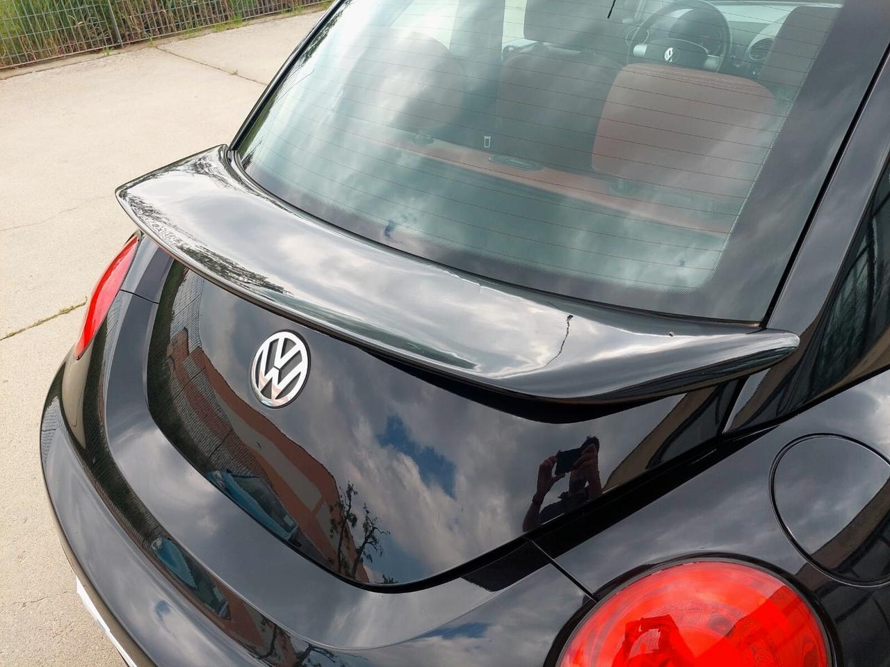 VOLKSWAGEN New Beetle 1.6 FL - 2009