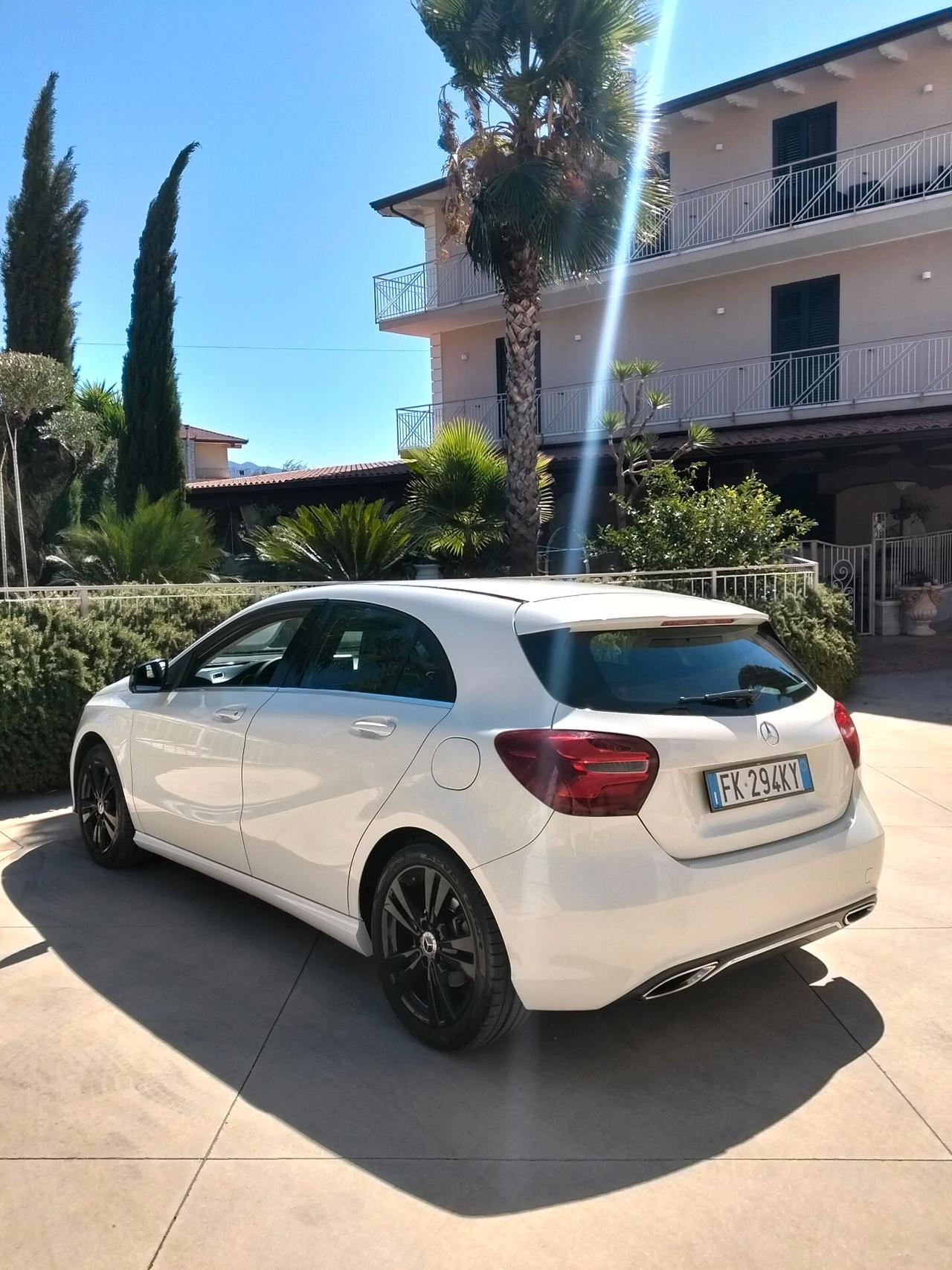 Mercedes-benz A 180 d Premium