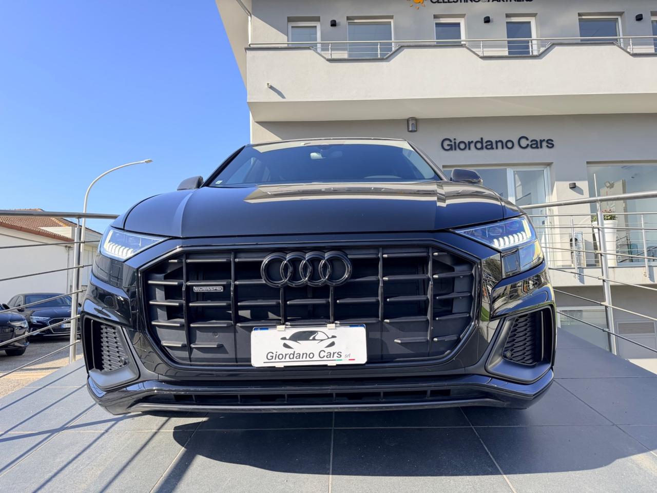 Audi Q8 50 TDI 286 CV quattro s-line plus cerchi 23