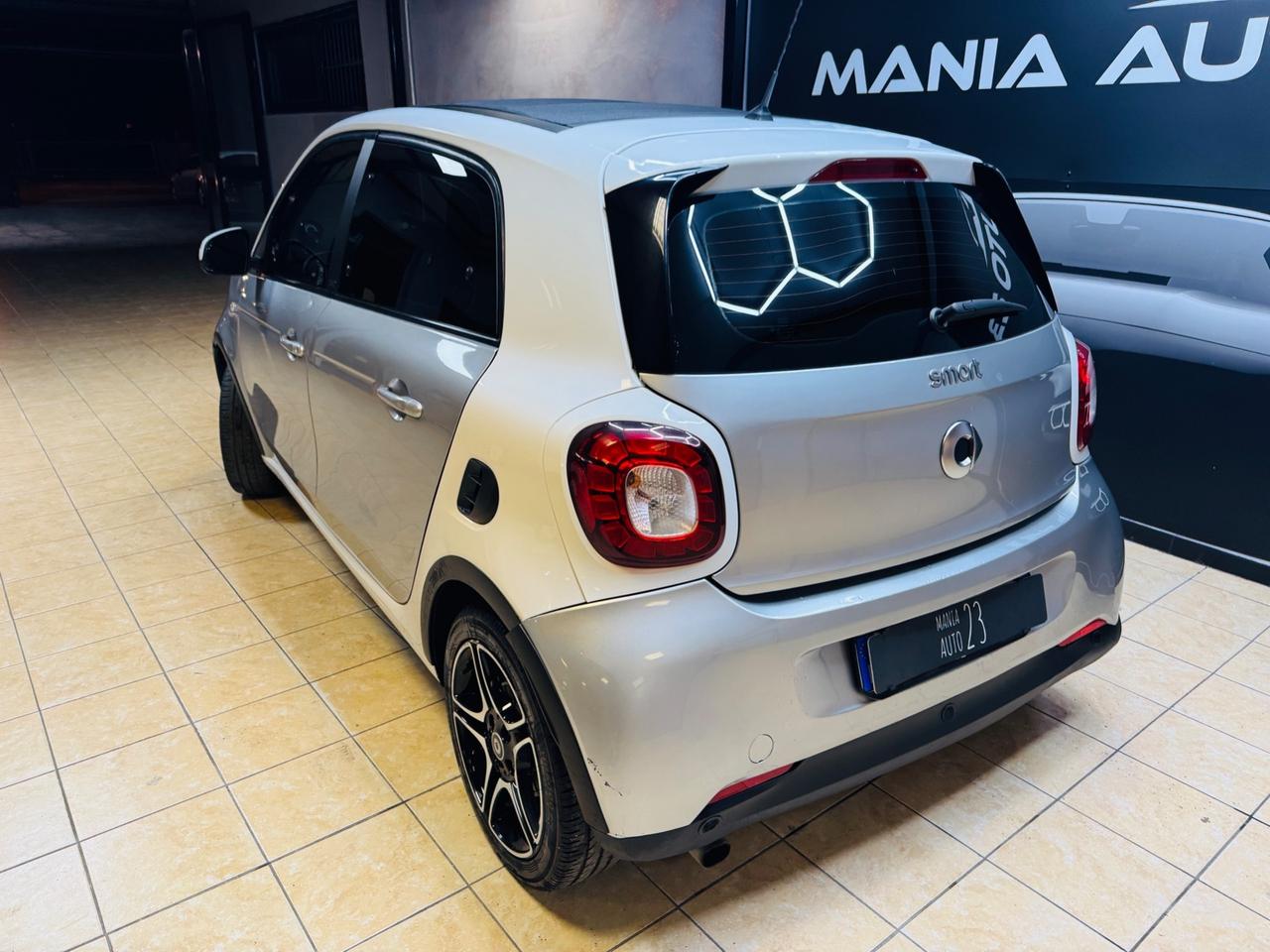 Smart ForFour 90 0.9 Turbo twinamic JBL*ALL BRABUS*CABRIO*NEOPATENTATI*