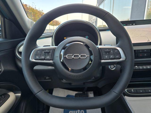 FIAT 600 Hybrid 100 CV DCT MHEV La Prima