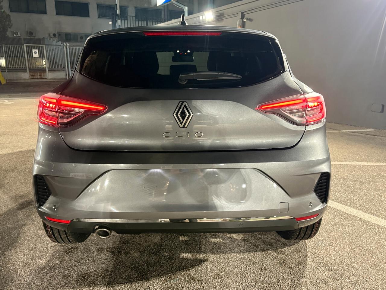 NUOVA Renault Clio ECO-GPL di serie 100 CV Techno