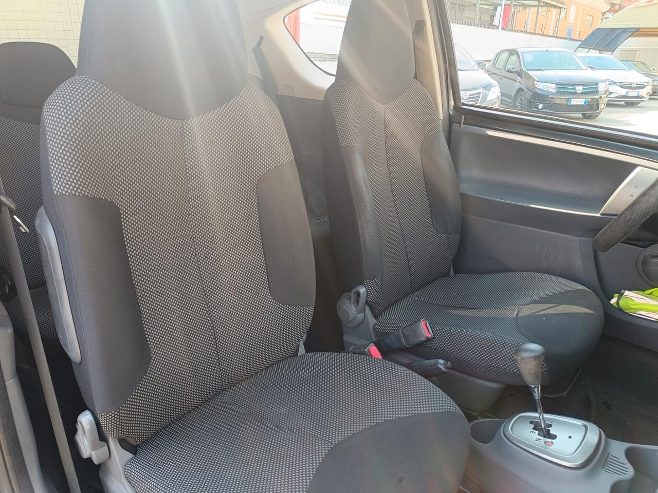 Toyota Aygo 1.0 12V VVT-i 5 porte Lounge Connect MMT