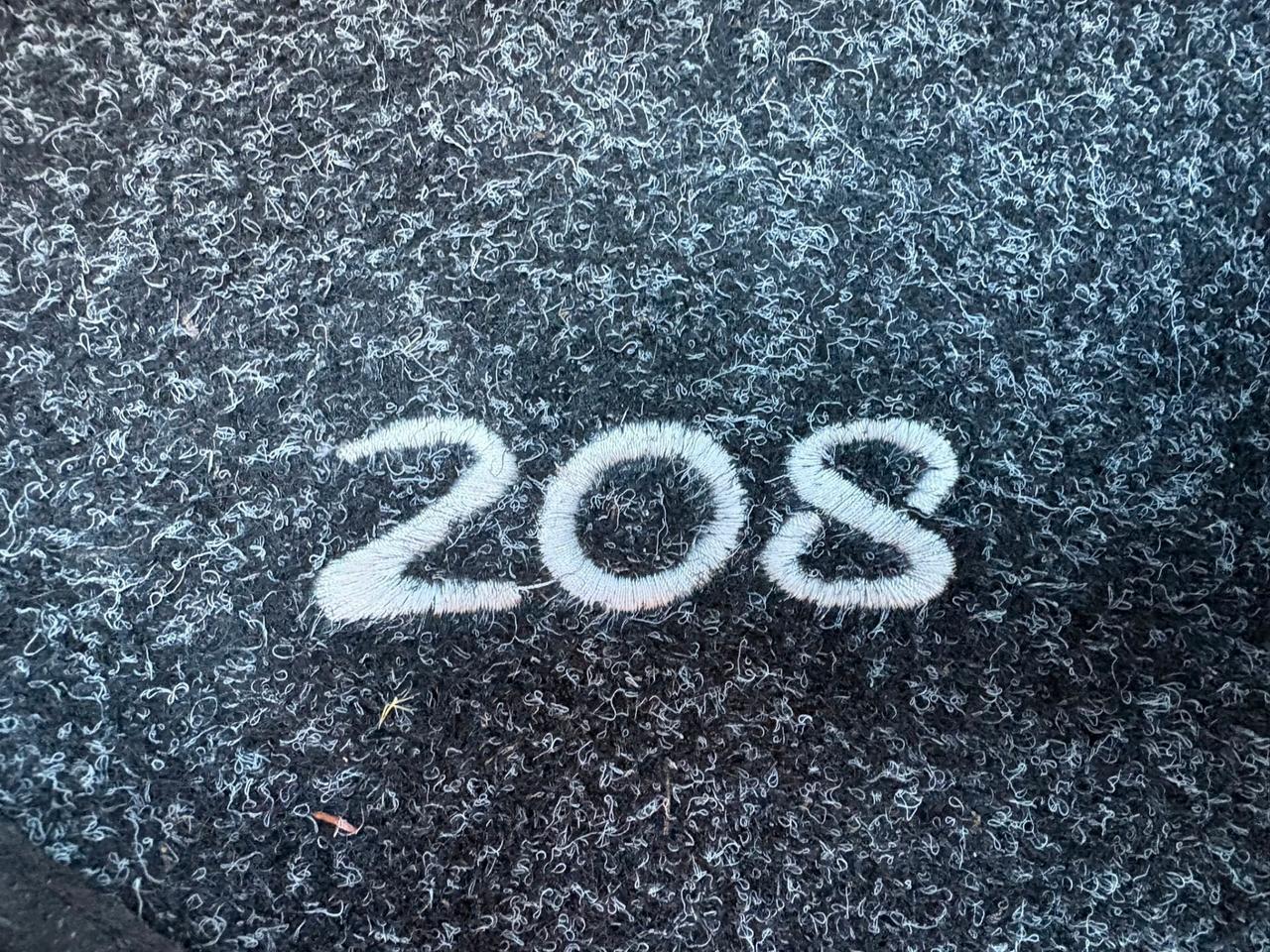 Peugeot 208 PureTech 82 Stop&Start 5 porte Signature