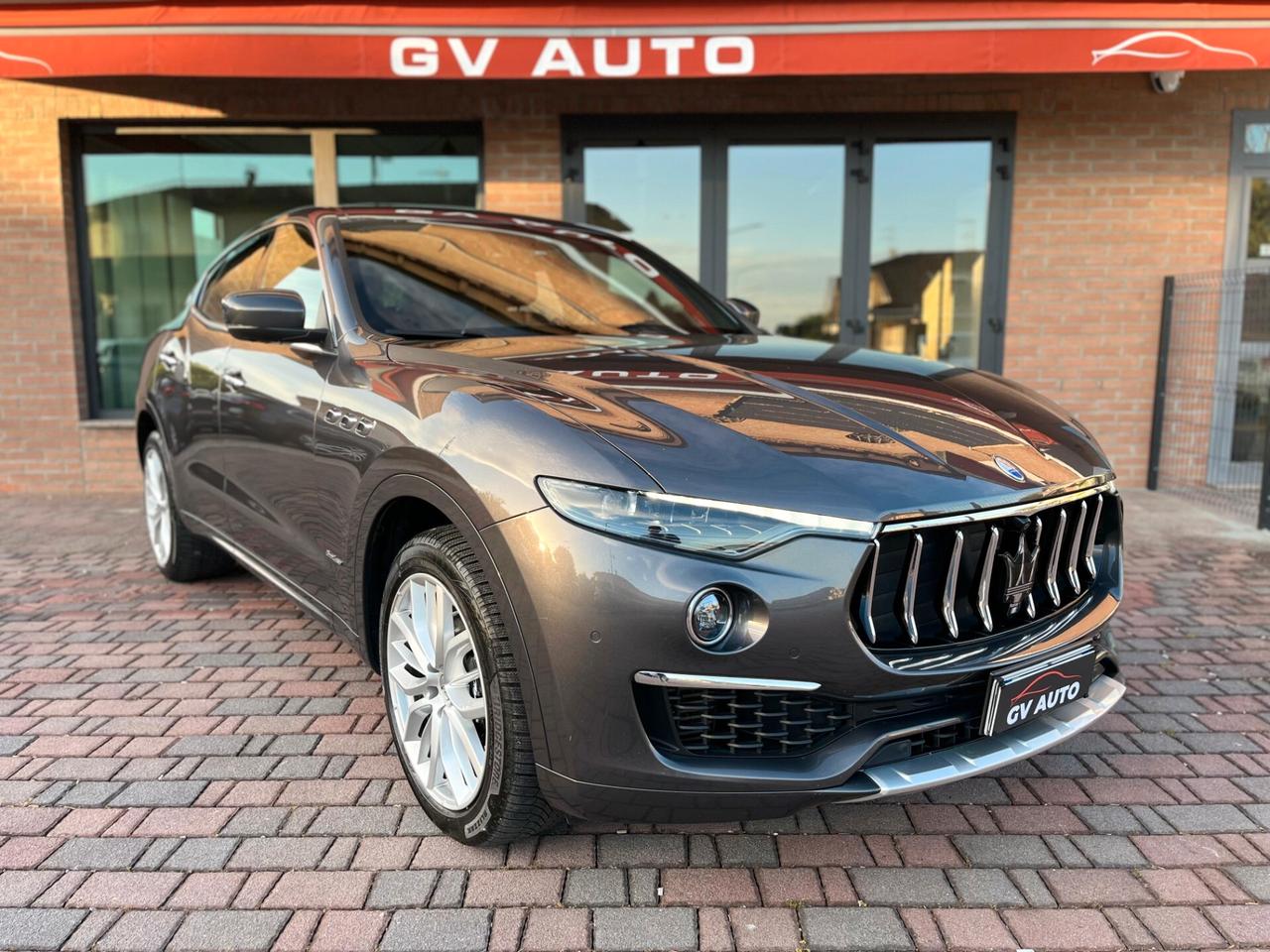 MASERATI LEVANTE 250cv AWD GRANLUSSO
