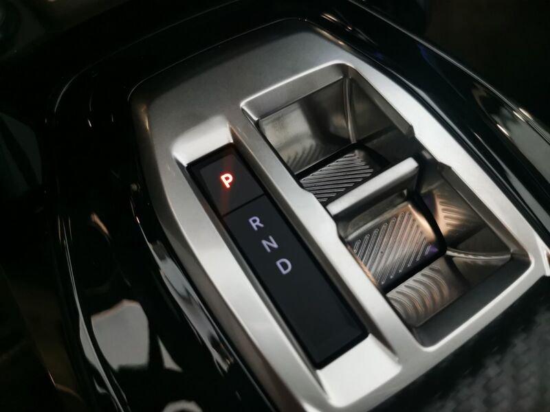 Peugeot 2008 Hybrid 145cv e-DCS6 GT auto