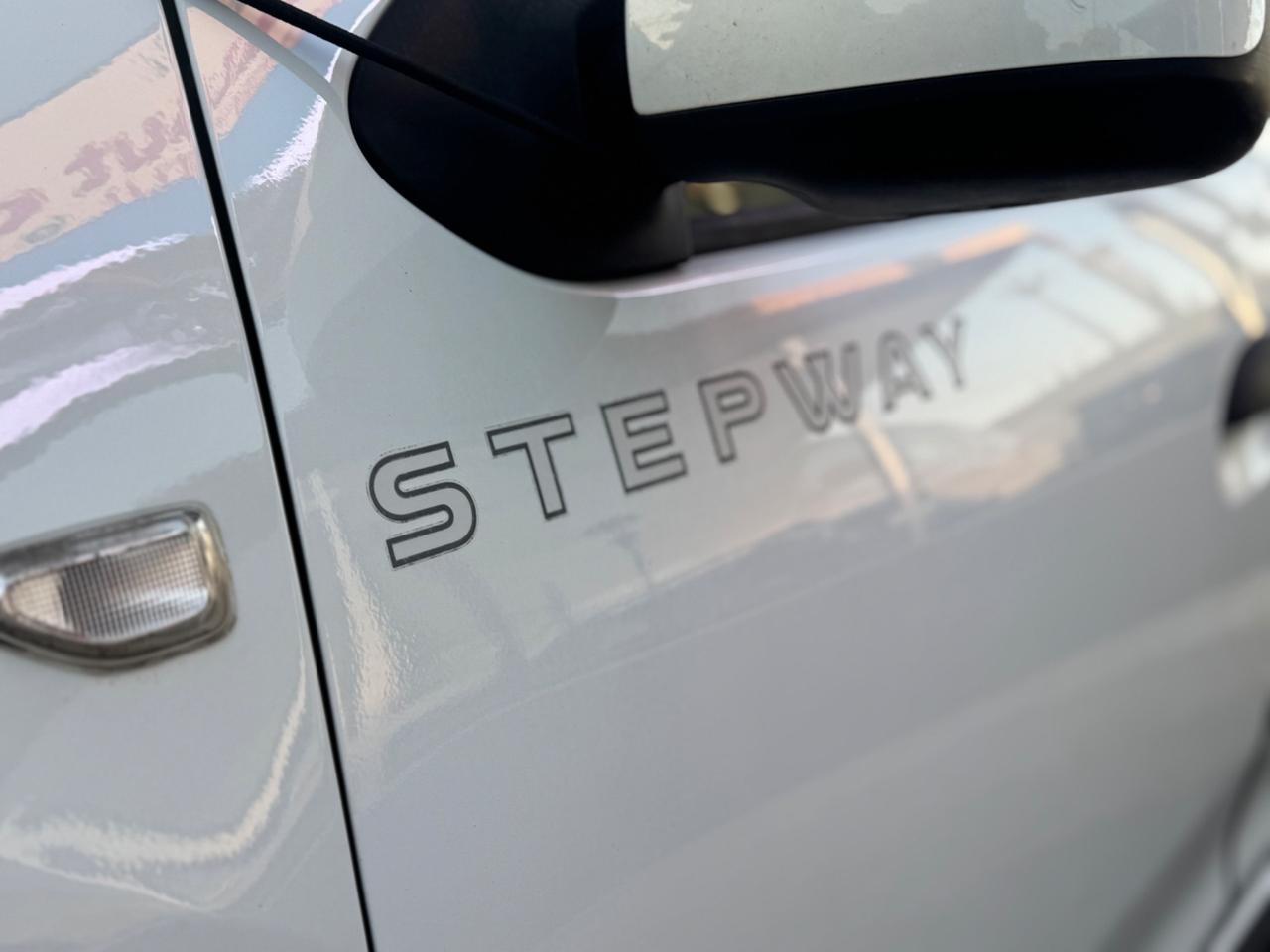 DACIA SANDERO STEPWAY 1.5 DCI PRESTIGE NAVI FULL