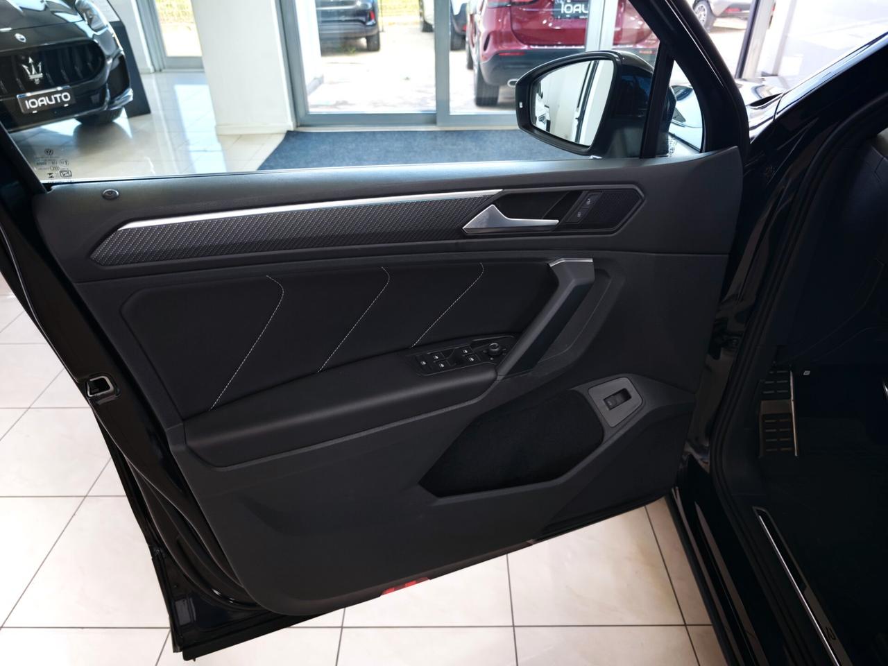 VW Tiguan 2.0 TDI 150cv DSG R-Line Black Pack 2024
