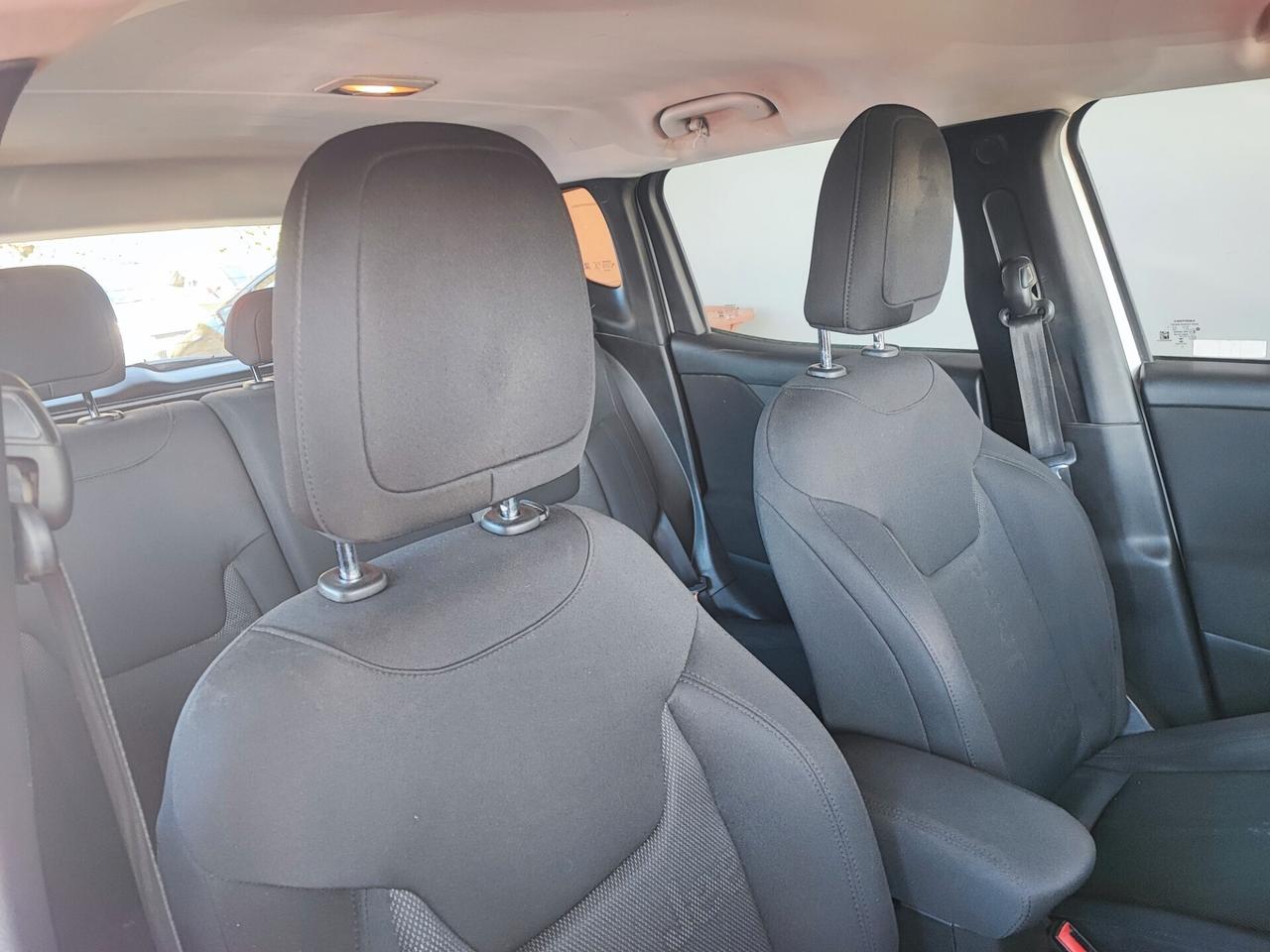 Jeep Renegade 1.6 E-TorQ EVO Longitude