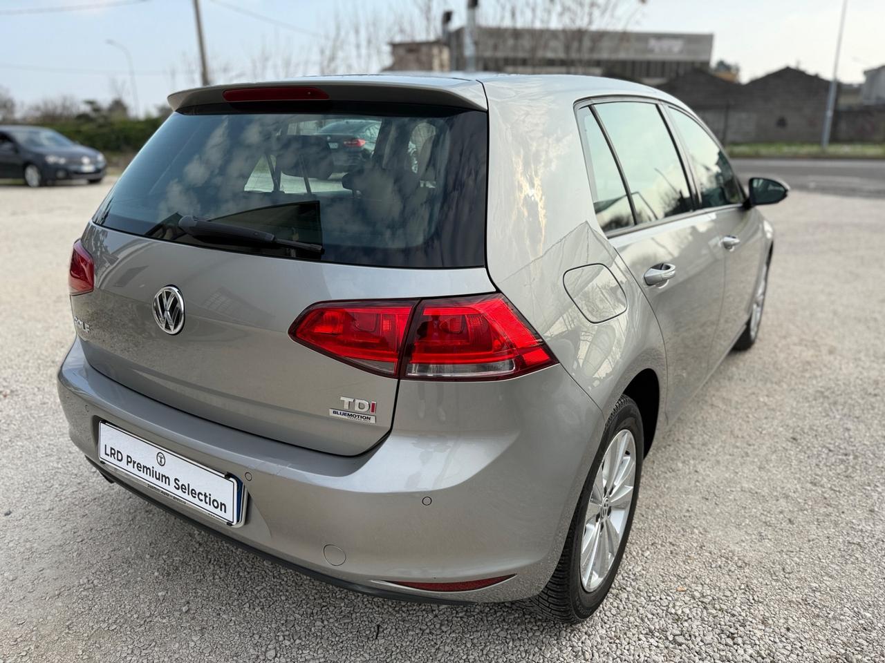 Volkswagen Golf 5p 1.6 tdi Highline BlueMotion dsg