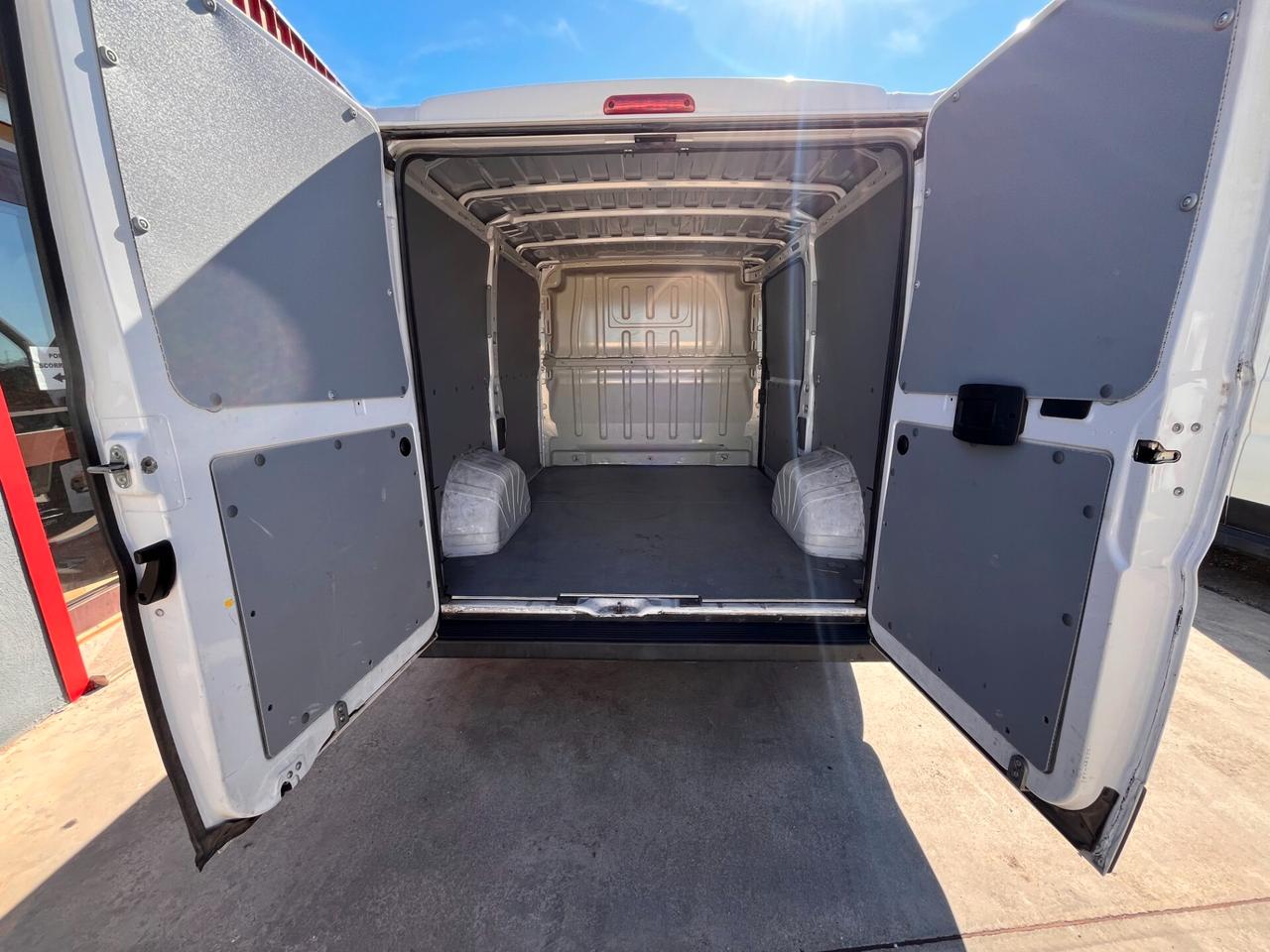 PEUGEOT BOXER 328 L1H1 2.2 BLUEHDI 120 CV S&S EURO 6 PRONTA CONSEGNA