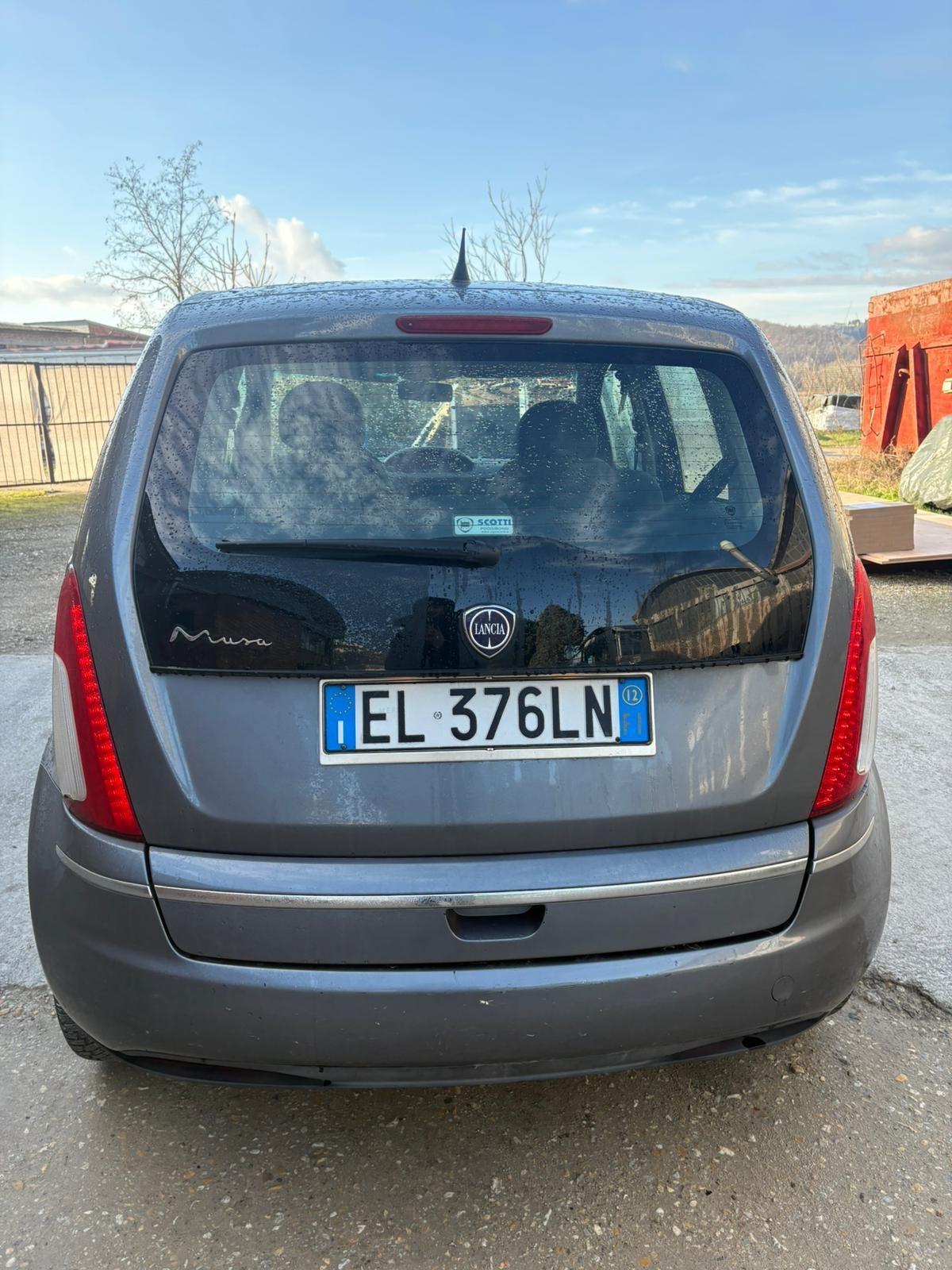 Lancia MUSA 1.4 8V Ecochic (GPL) Gold 2012 207.000 KM