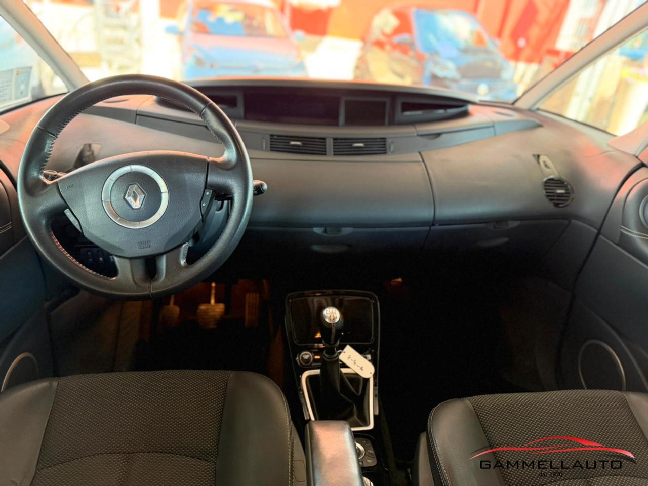 Renault Espace 2.0 175CV Initial 7 POSTI