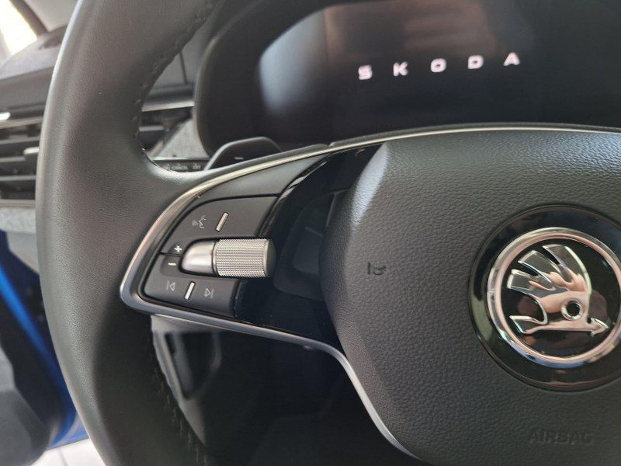 Skoda Kamiq 1.0 TSI 115 CV DSG Black Dots