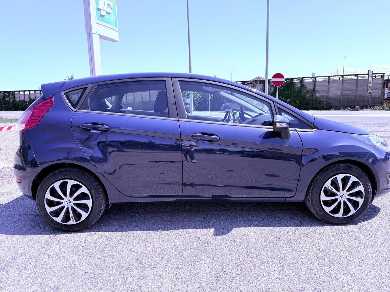 Ford Fiesta 1.4 5 porte Bz.- GPL Ok neopatentati