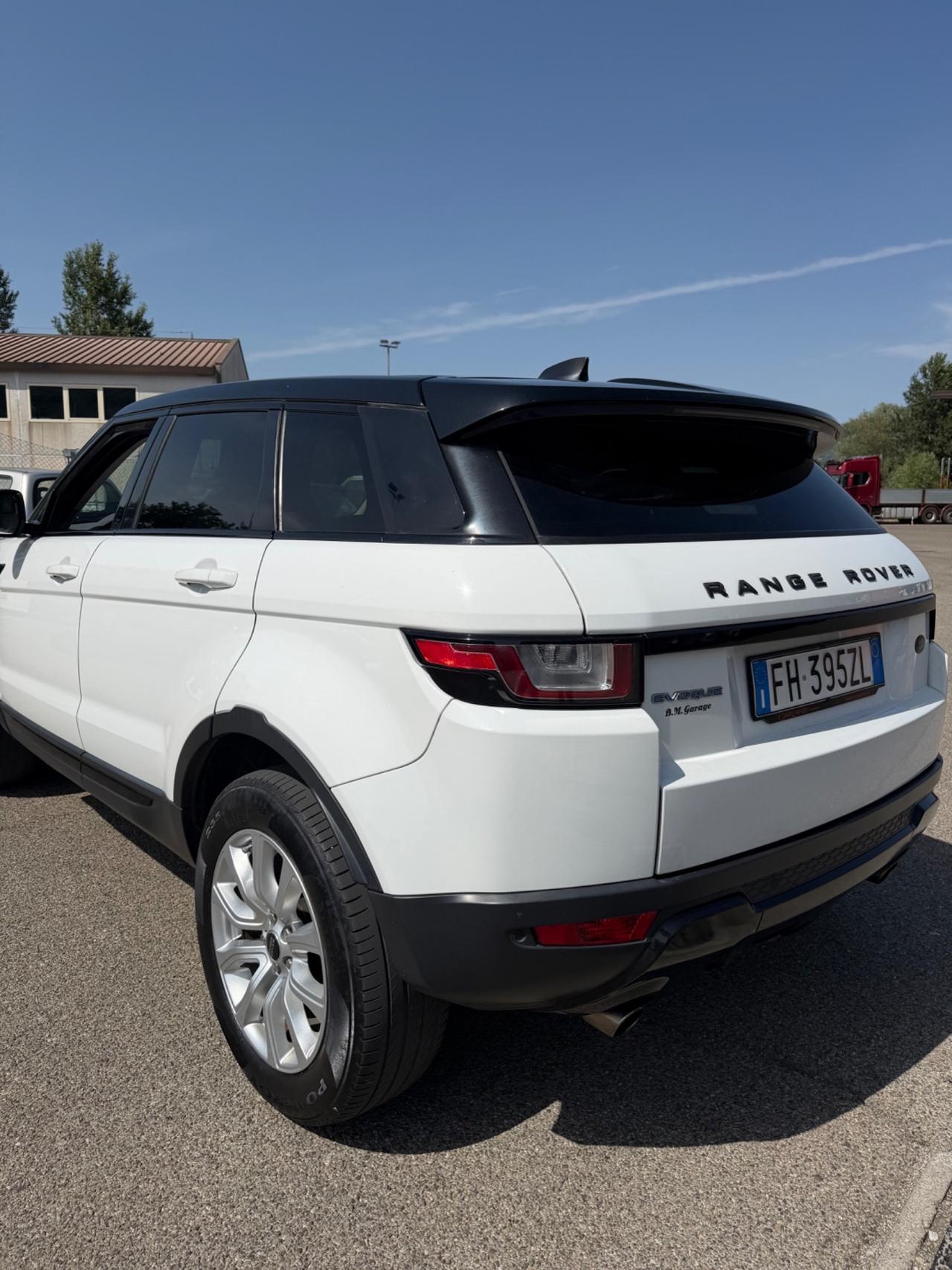 Land Rover Range Evoque 2.0 TD4 150 CV 5p. Pure